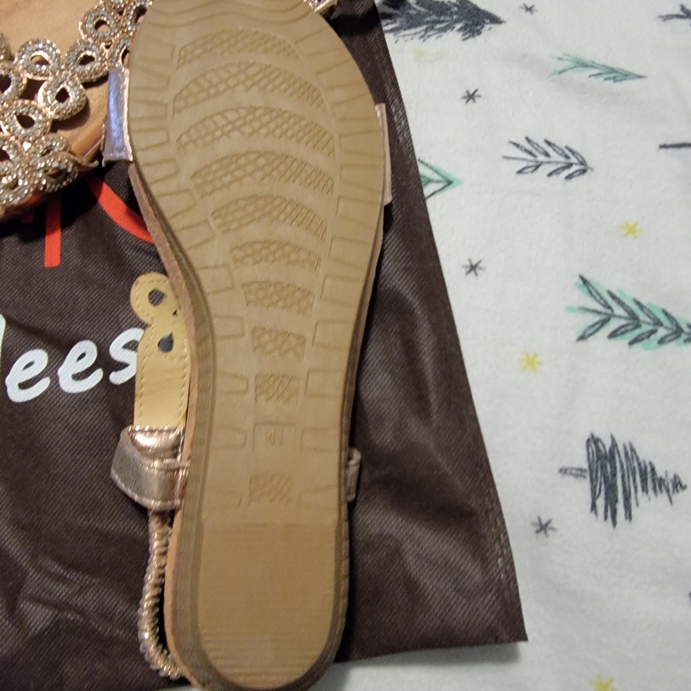 Sandals - Picture 6 of 6